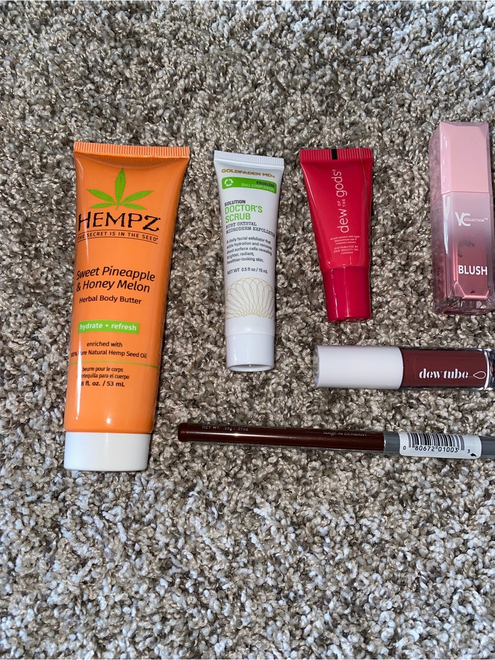 Makeup Sample Lot - Picture 2 of 5